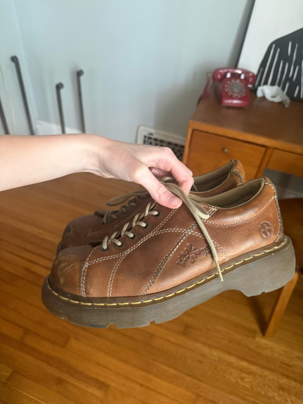 Vtg Dr. Martins Chunky Brown Leather Lace-Up Shoes
